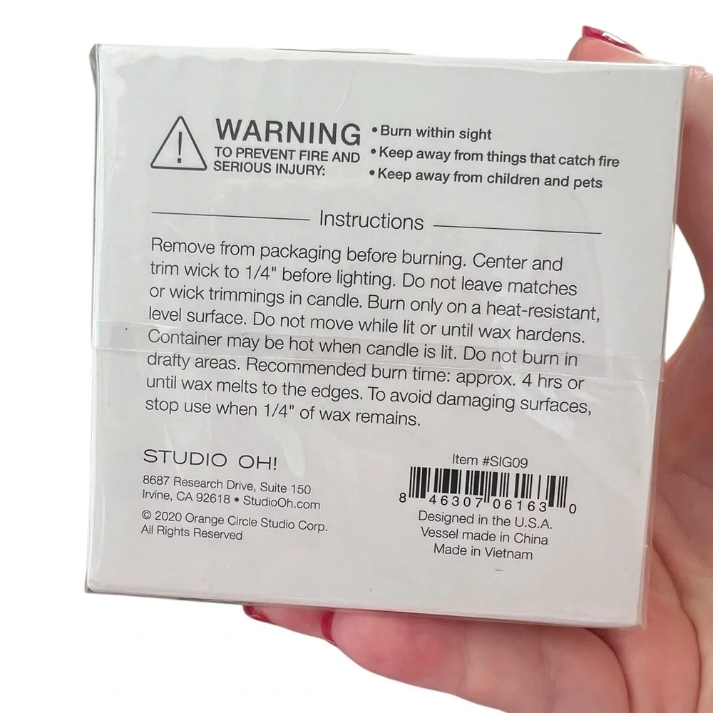 NIB STUDIO OH! Lost in Thought Scented Candle 7.5oz